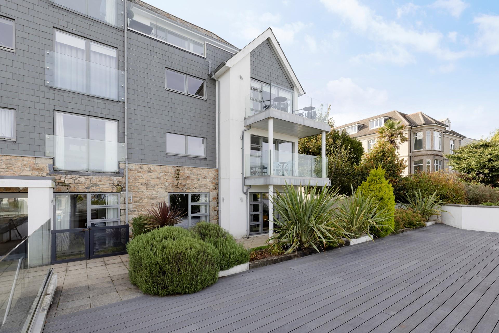 Located on the ground floor, Sea Salt benefits from a large patio.