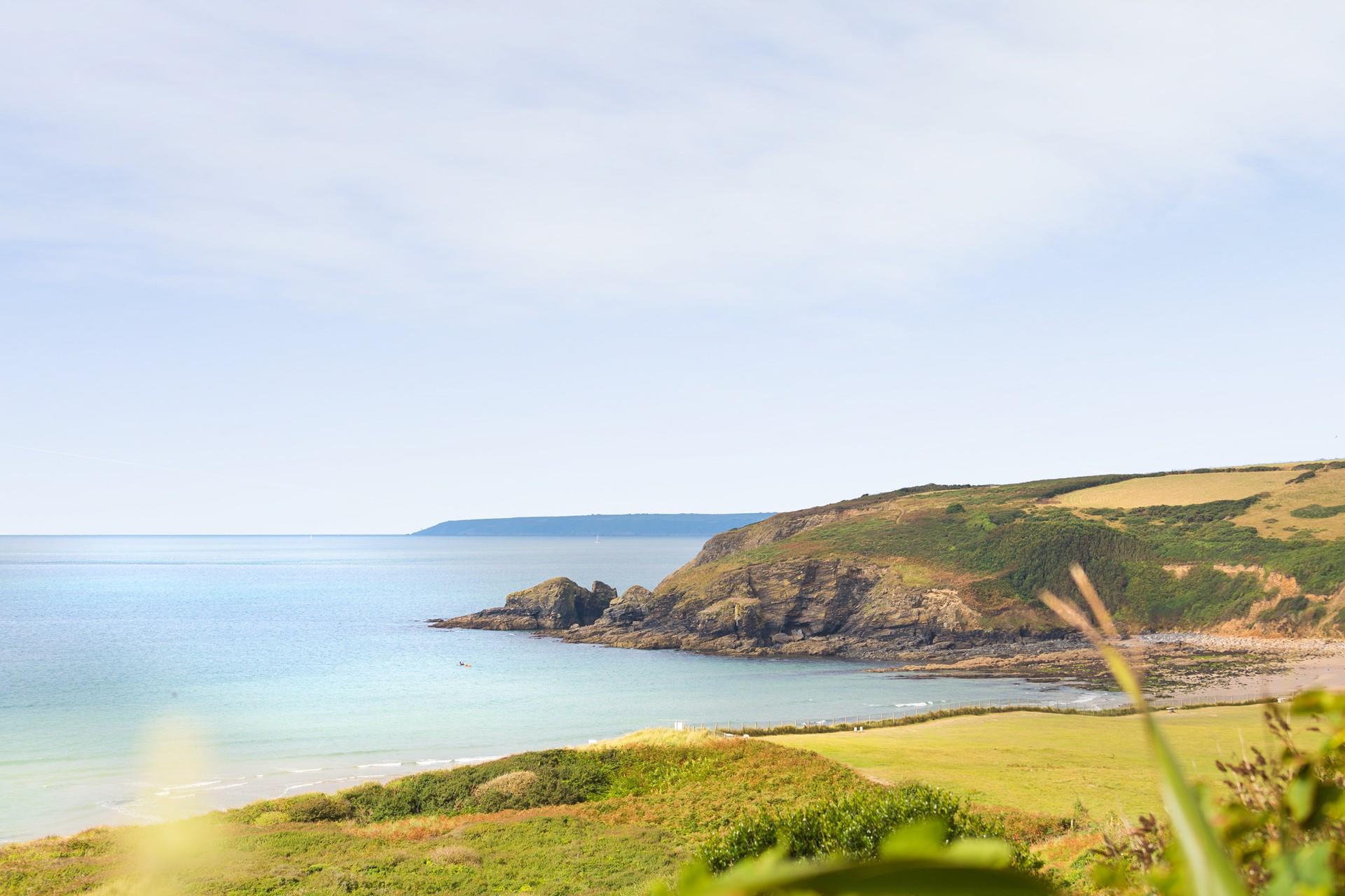 The popular harbour town of St Ives where you can enjoy a variety of shops, restaurants and attractions is only a 20-minute car ride away.