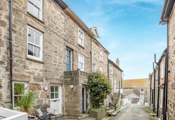 Avalon is nestled down one of St Ives's picturesque cobbled lanes.