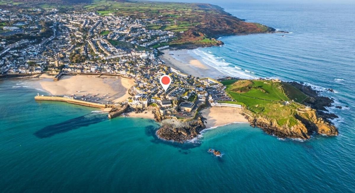 Avalon is located in the beautiful coastal town of St Ives.