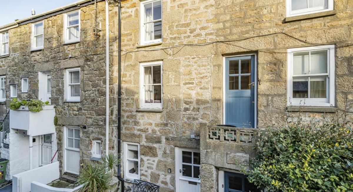 Avalon is located just a short walk from the harbour front.