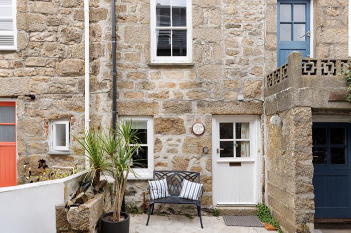 Avalon, Sleeps 5 in Downalong