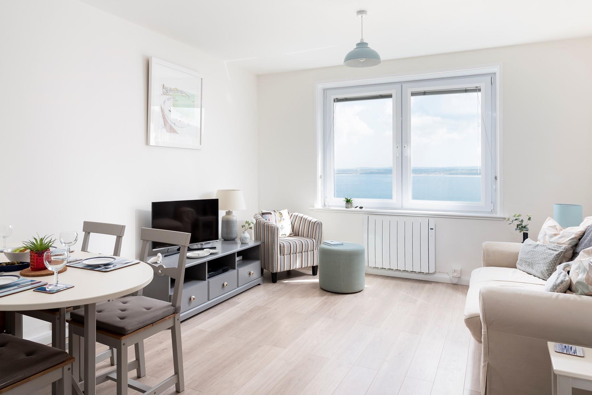 Enjoy your first hot drink of the morning whilst gazing out the window to watch the waves lap against the shore.