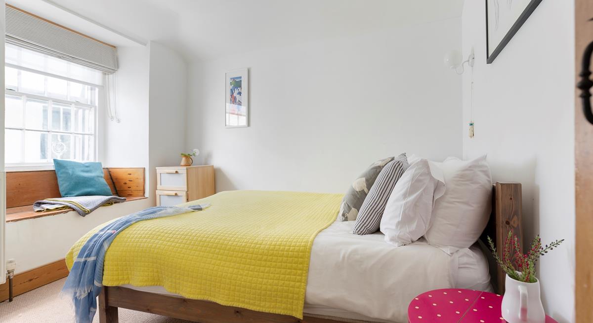 The double bed will offer you a dreamy night's sleep.