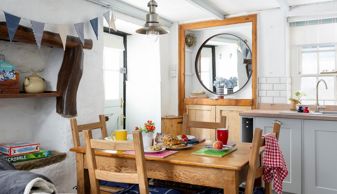 Enjoy a Cornish delicacy around the dining table, saffron bun or cream tea perhaps? 