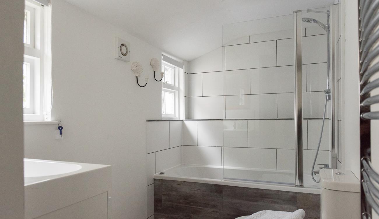 Unwind from the stresses of daily life soaking in the tub, don't forget the bubbles!