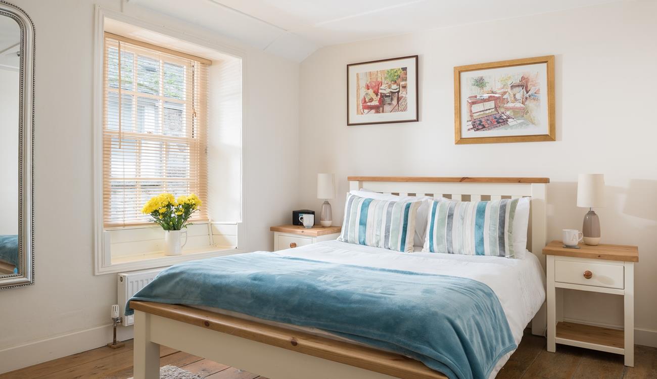 This cosy bedroom will offer you a relaxing night's sleep.