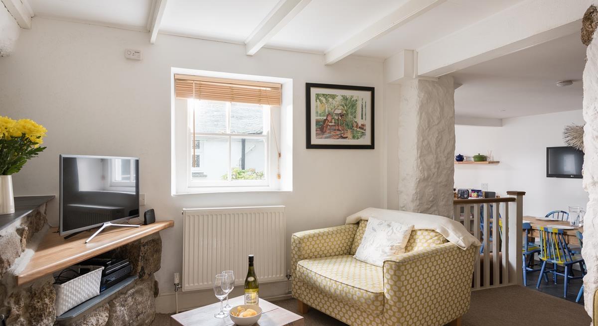 Enjoy wine and nibbles in the evening with a good film on the TV.