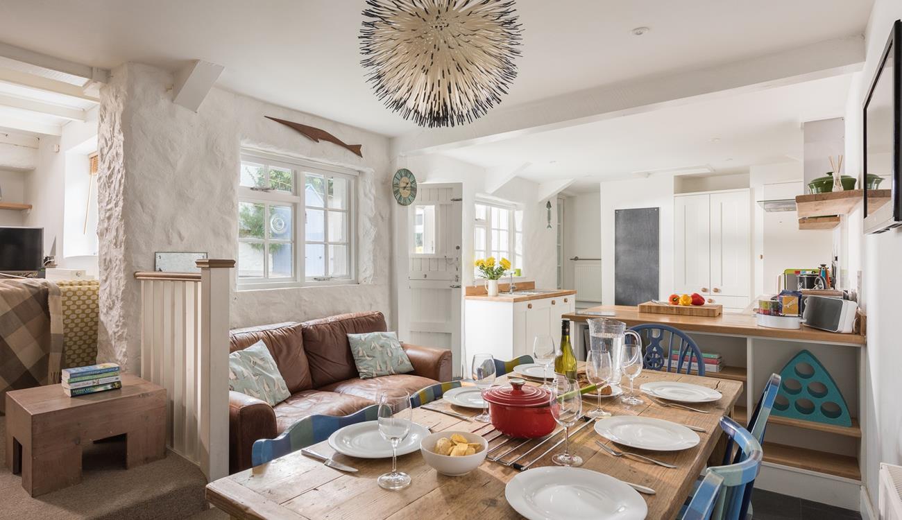 The open plan living area means you can spend time together while you cook dinners.