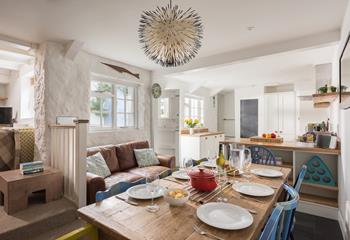 The open plan living area means you can spend time together while you cook dinners.