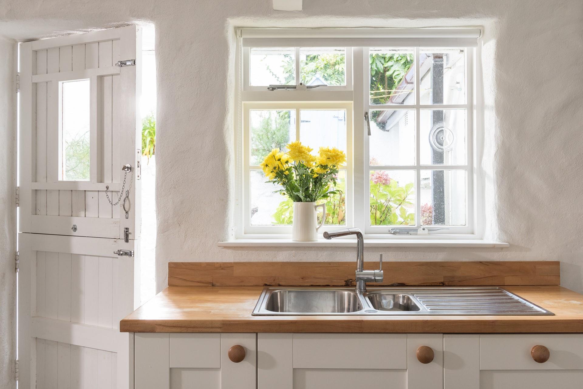 Wander out to the garden in the morning for an alfresco breakfast.