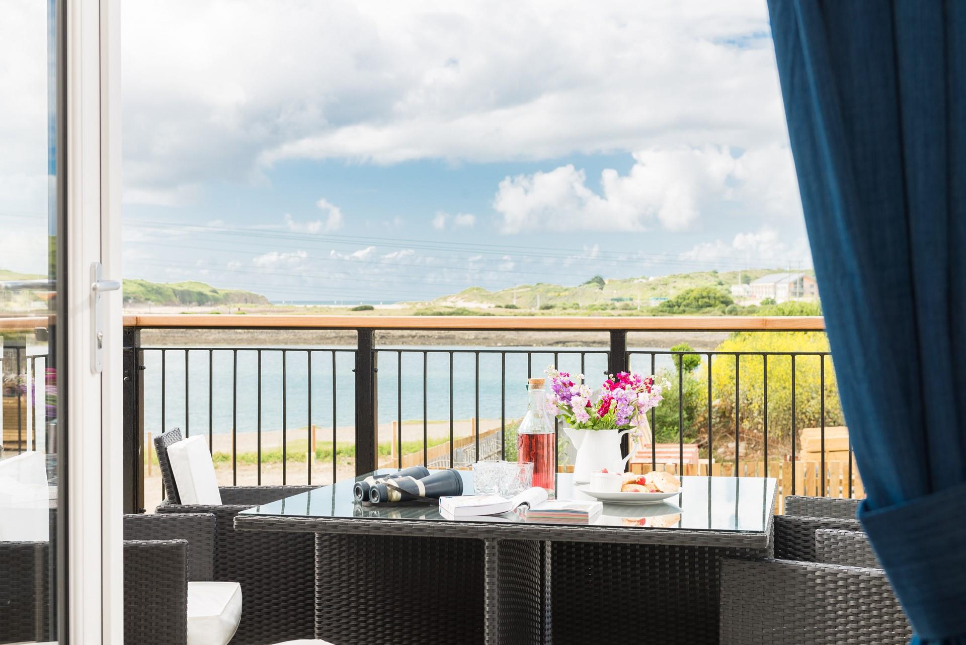 Throw open the balcony doors and soak up the views across Hayle Estuary and beyond to the sea. 