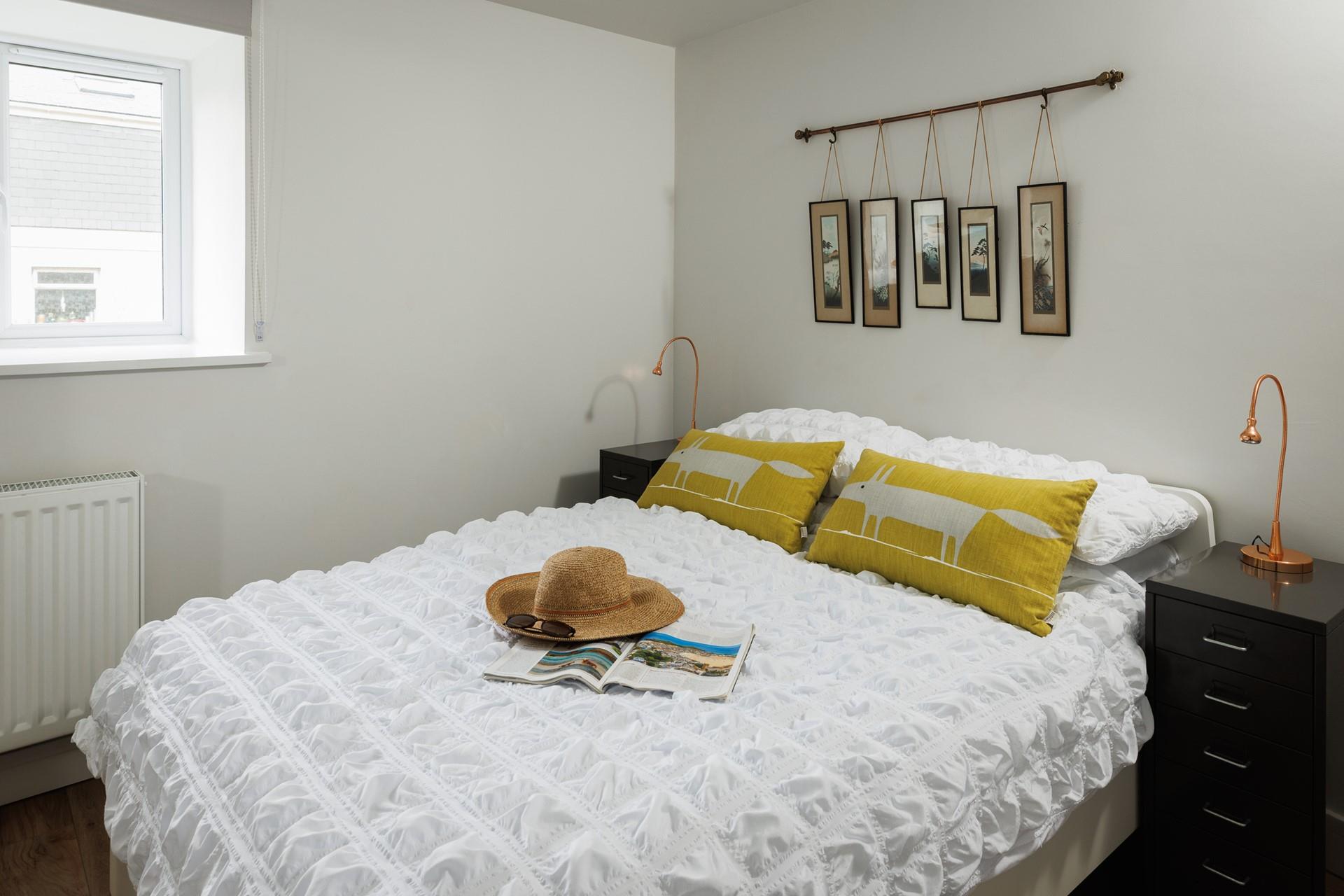 Snuggle up in the morning and plan your days adventure. 