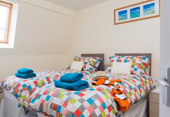 Bedroom 2 has the benefit of zip and link beds for flexible sleeping arrangements. Choose from twin beds or king size.