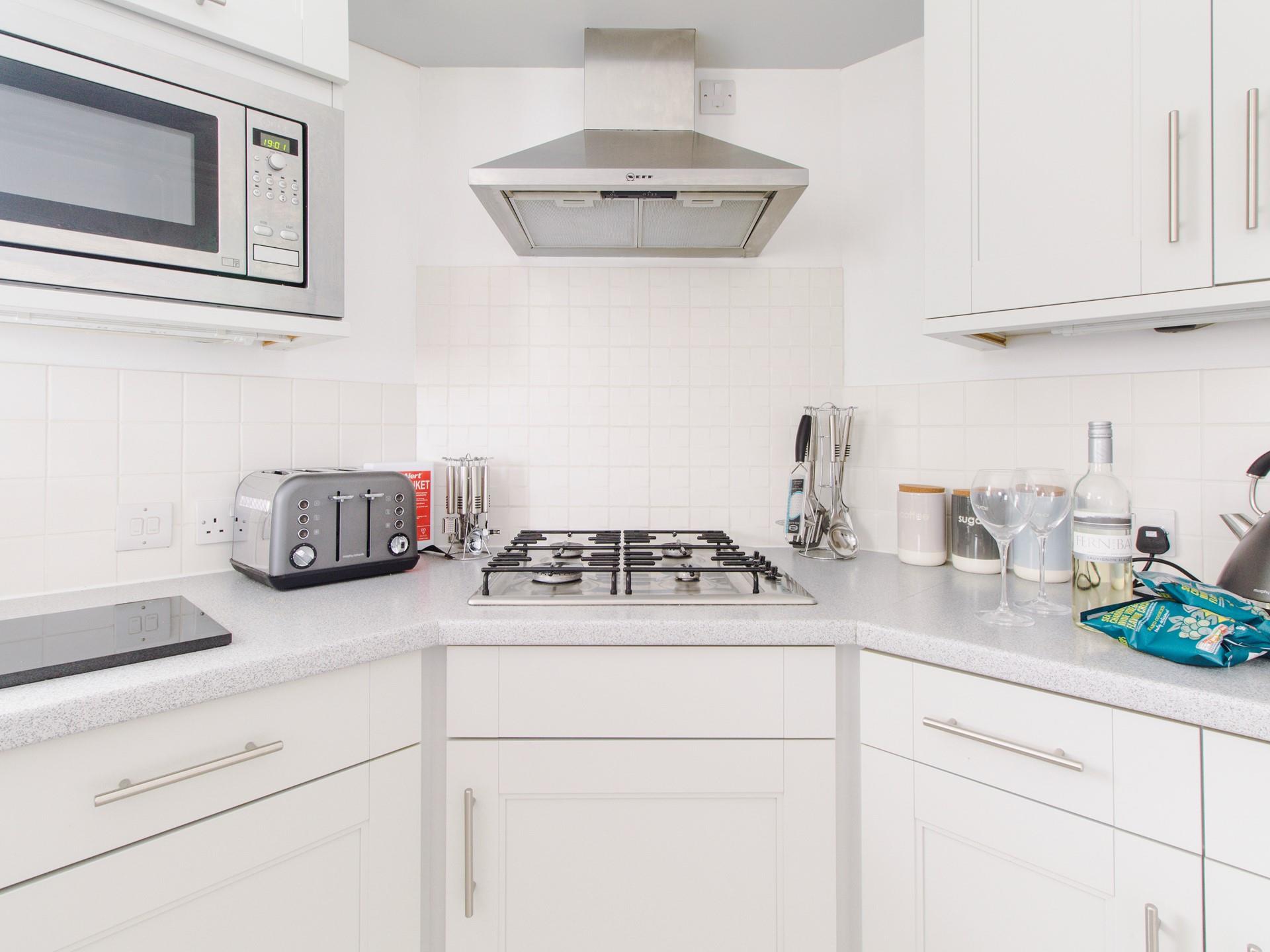 Sleek and stylish, those who love to cook will be delighted with this gorgeous kitchen! 
