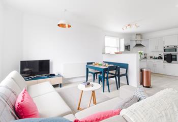 Light and airy, this stunning apartment is just a short walk from the centre of St Ives.