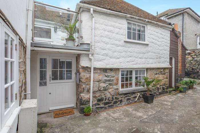 Lobster Pot, Sleeps 4 in Downalong