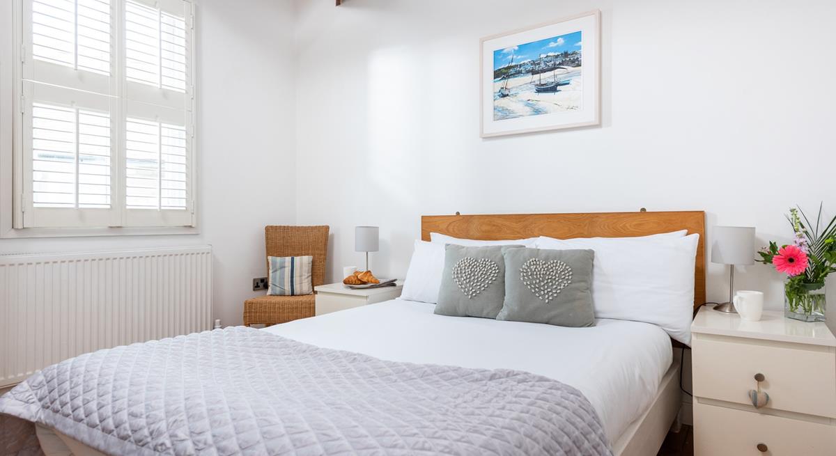 Start the day with breakfast in bed whilst you discuss the day's plans.