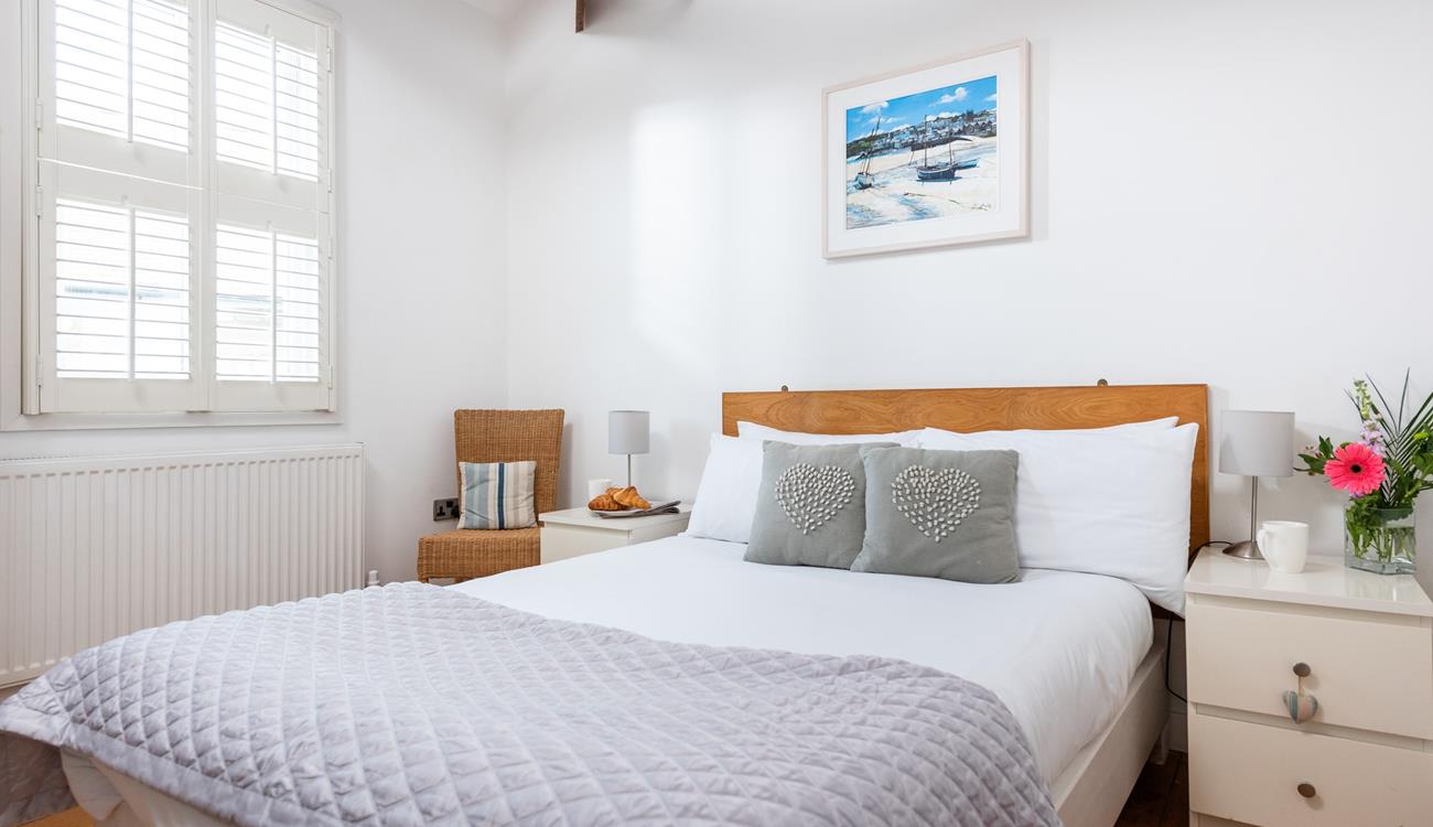 Start the day with breakfast in bed whilst you discuss the day's plans.