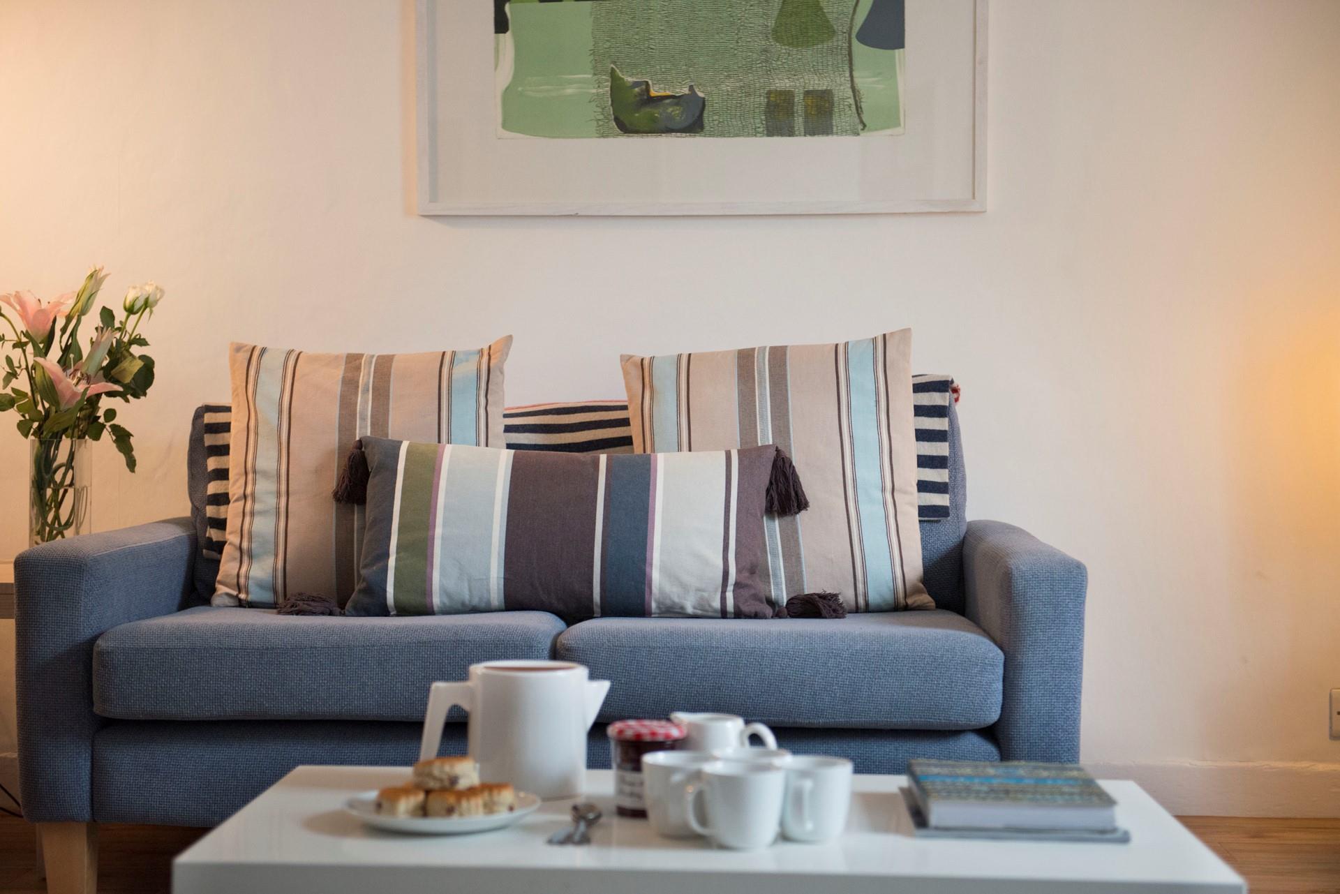 Settle down for an afternoon cream tea and then a quiet read in the comfy sofa.