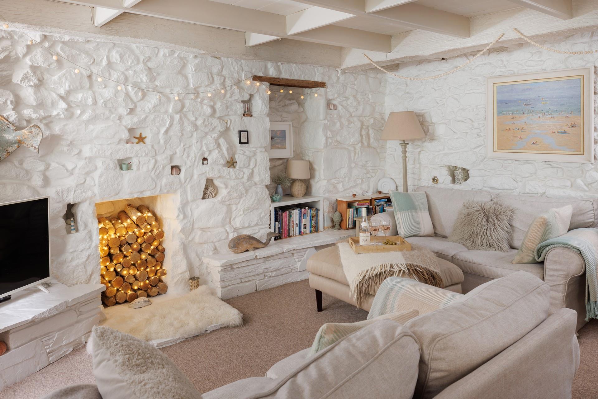Step inside Harmony Cottage, a welcoming home from home in the heart of St Ives.
