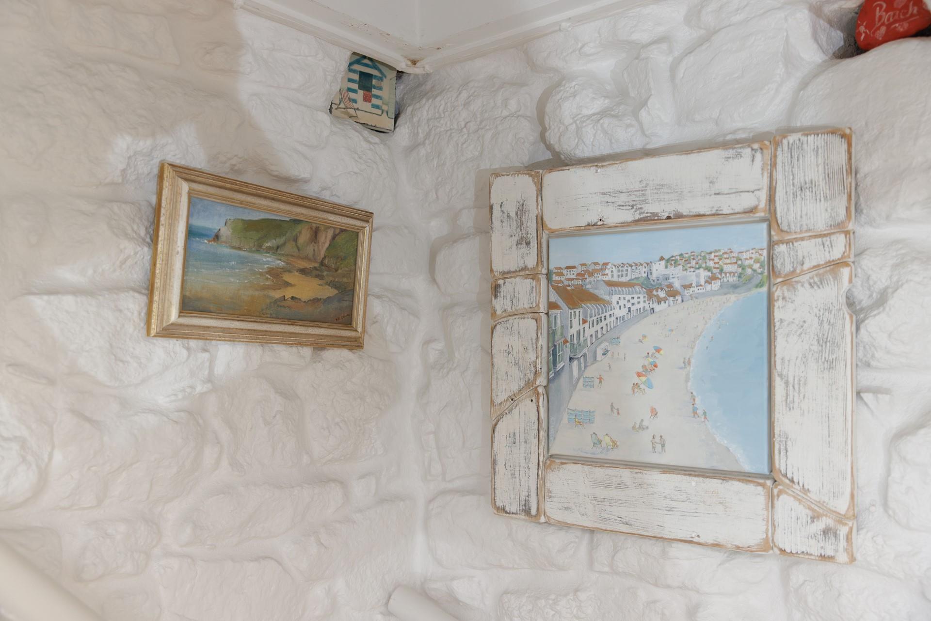 We love the nautical decor dotted around the cottage.