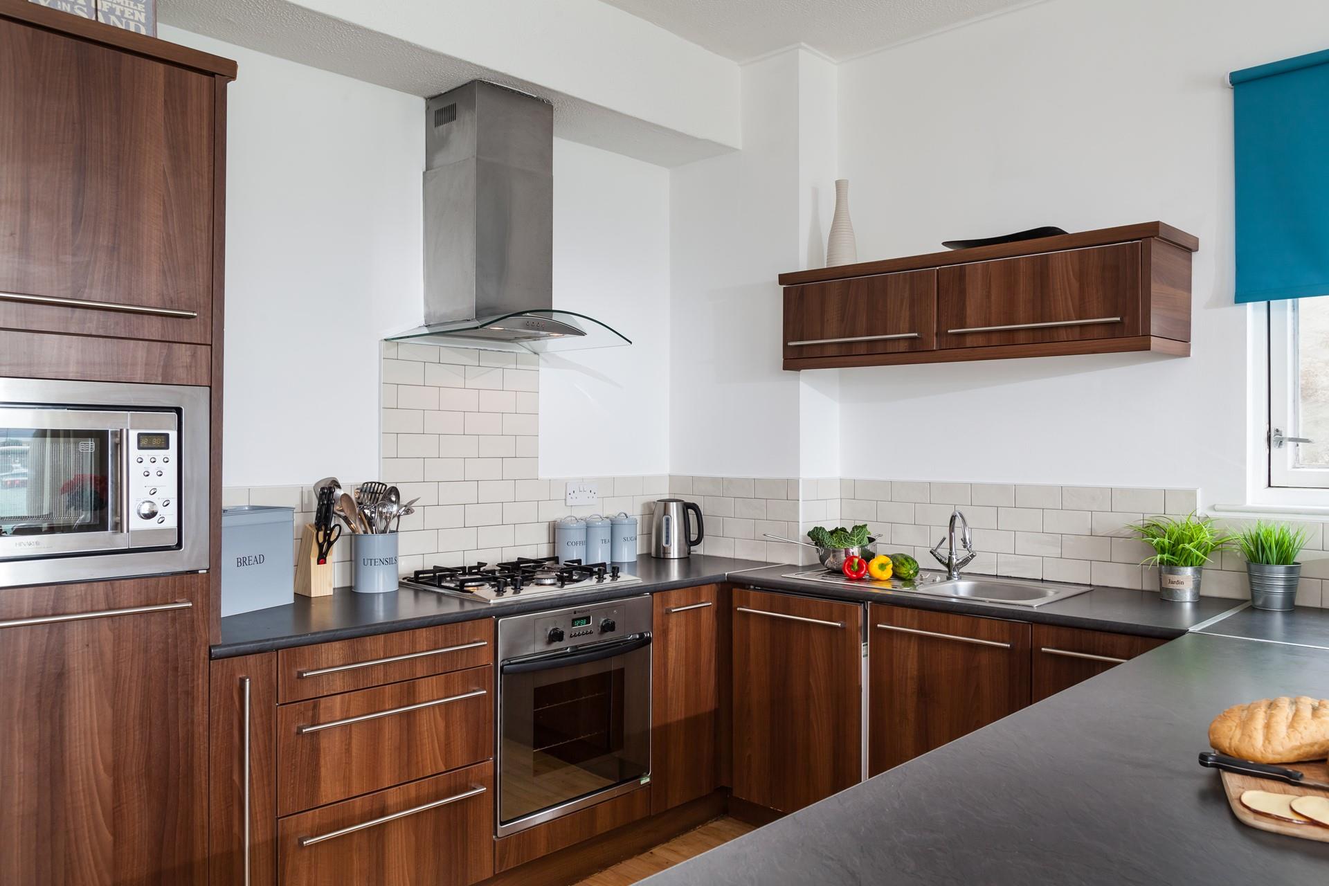 Head to town to pick up some fresh ingredients to rustle a delicious meal for the whole family.