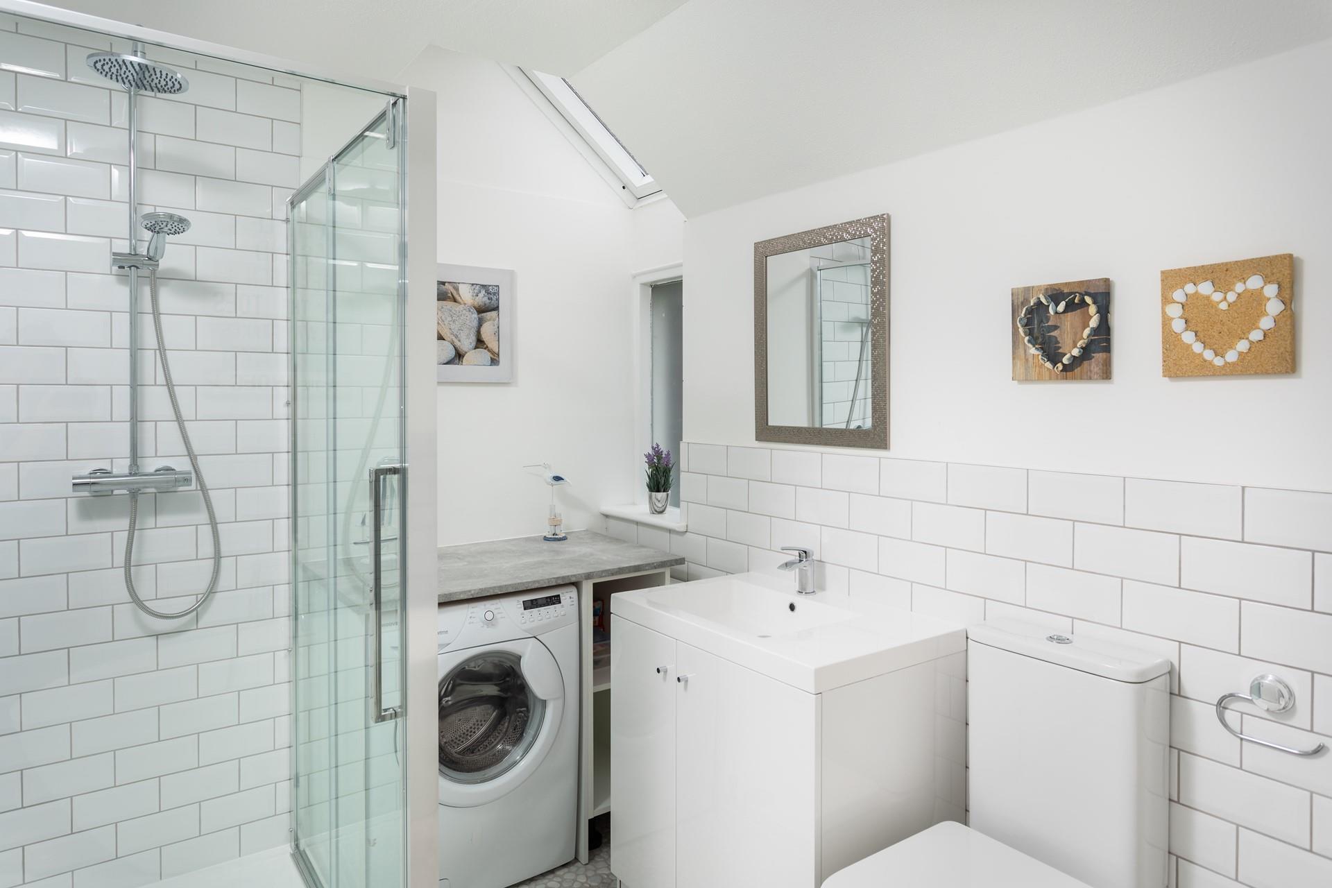 The family bathroom provides ample space for you to get ready in the morning.