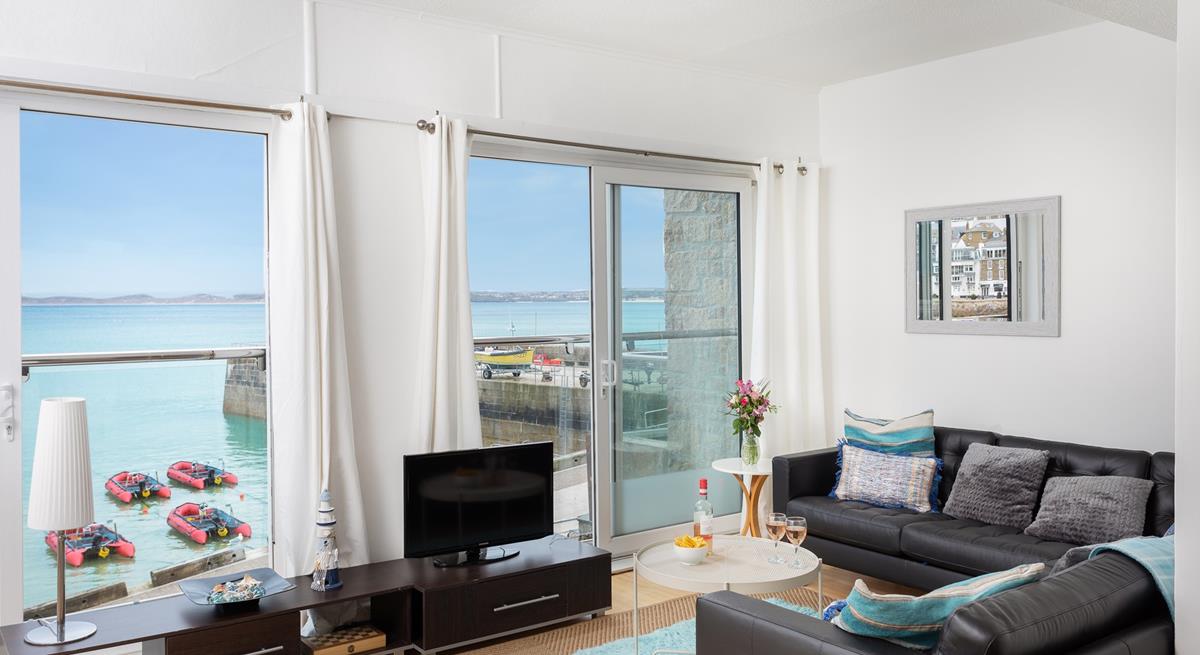 You can enjoy enviable views from the minute you wake up.