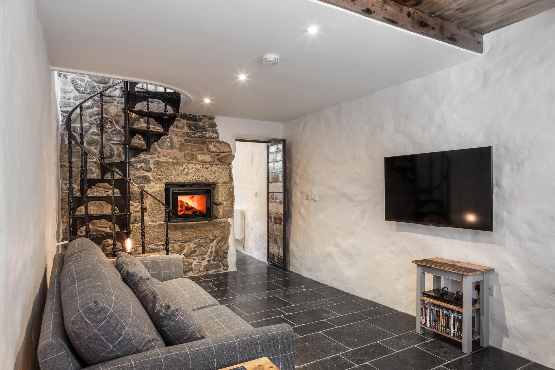 Safe Harbour is the epitome of cottage charm and comfort.