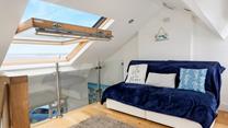 Settle down in the snug with a good book and let the sun fill the room.