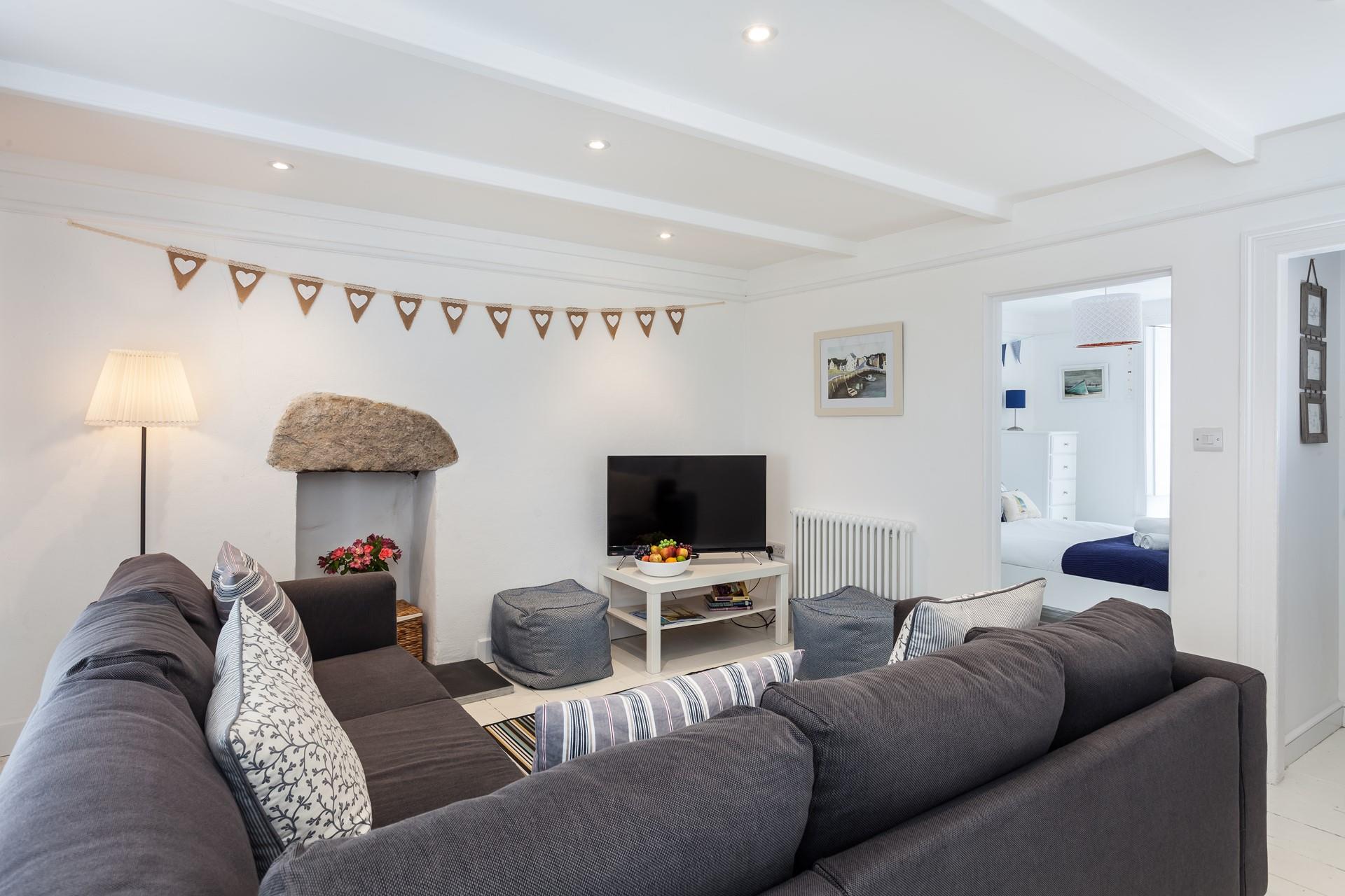 After spending the day sunbathing on the beach, come back to snuggle up in the evening.