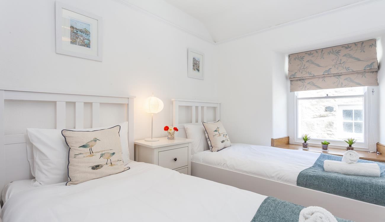 Between Beaches sleeps up to 8 people so you can make this a big family getaway.