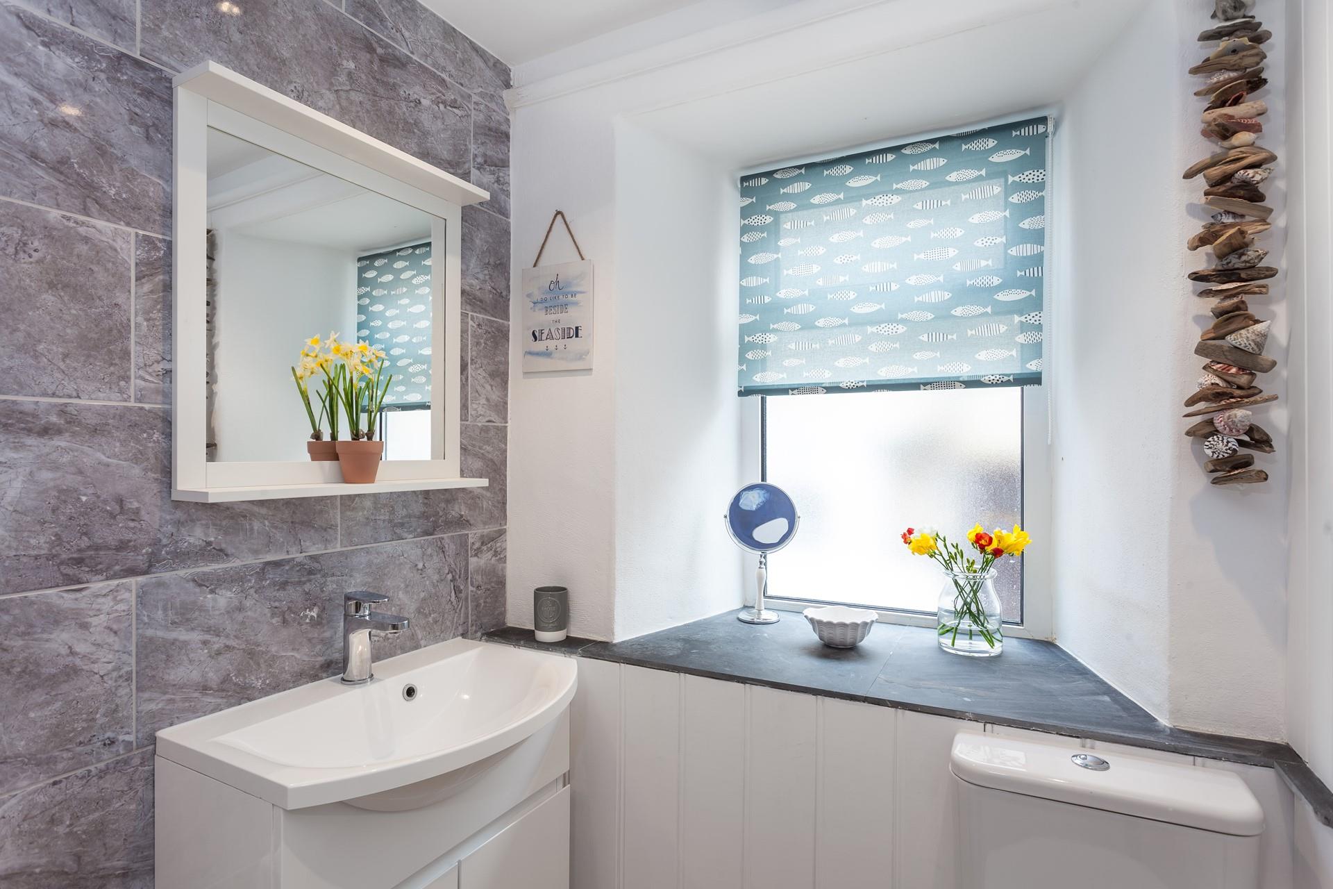 Get ready in the bathroom and head out to explore St Ives' cobbled streets.