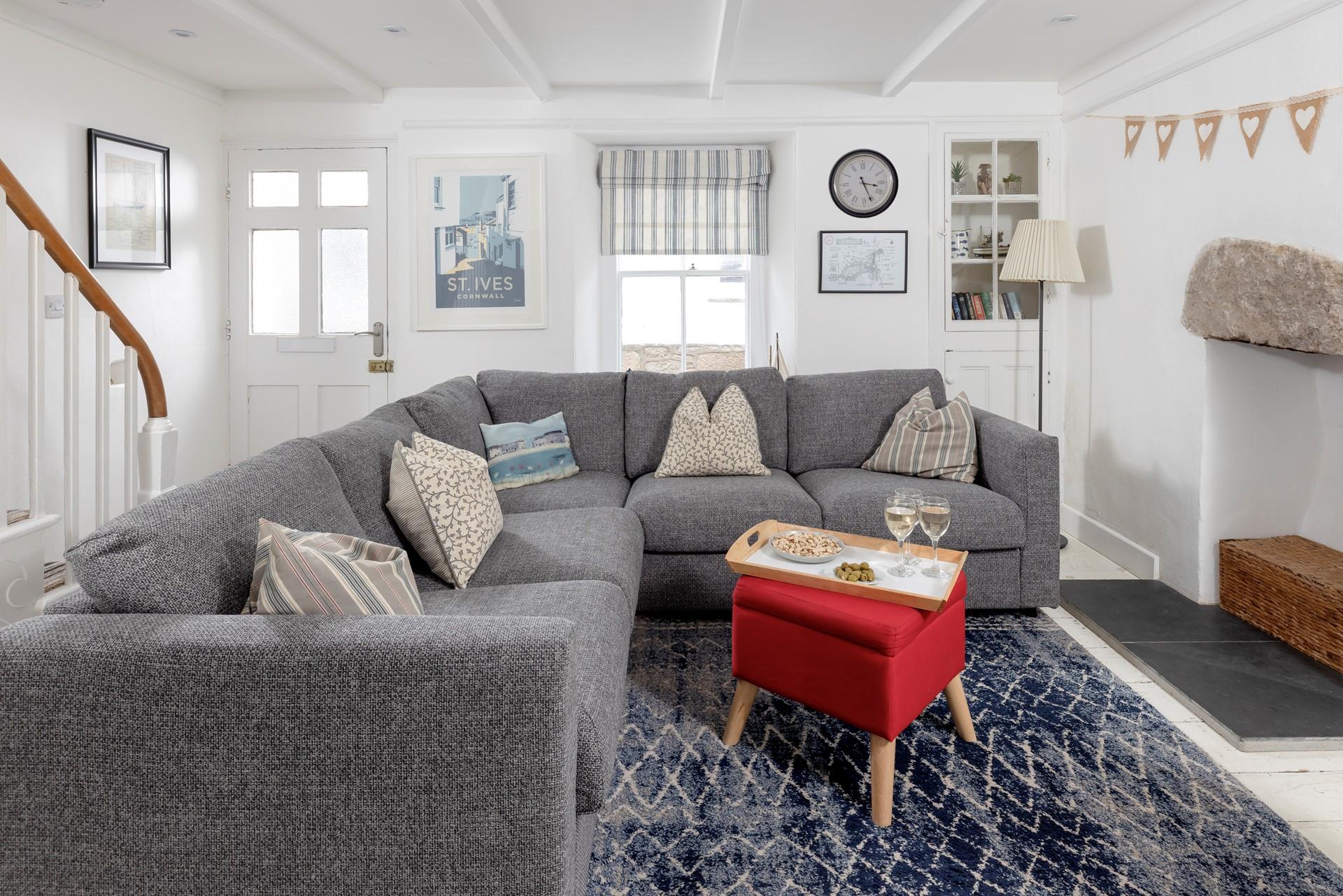 The cosy lounge is situated on the first floor.