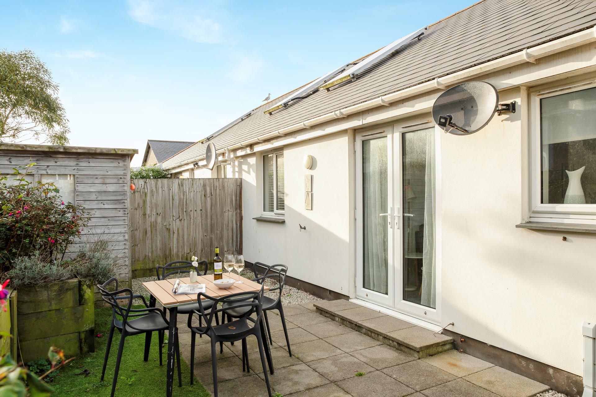 Soak up the last of the evening sun whilst dining al fresco.