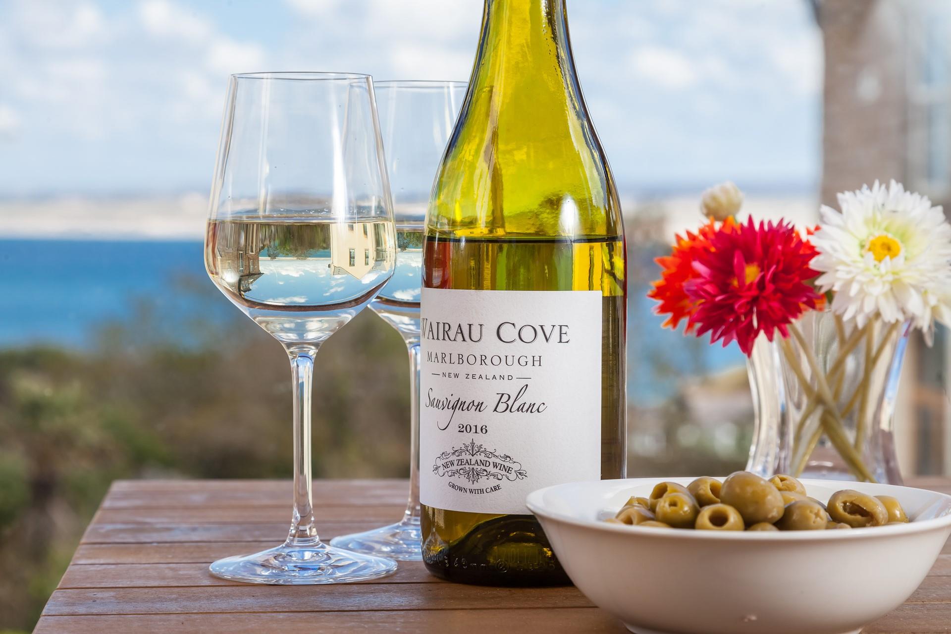 Relax and unwind with a glass of wine and tapas overlooking the gorgeous sea view.