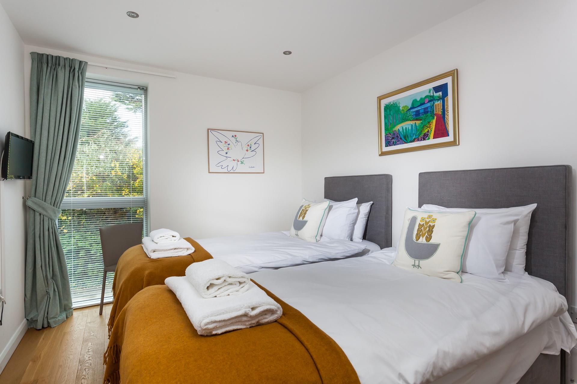 Spend all your days relaxing on the beach and use Avocet- 9 Cordyline Croft as a base to come back to chill.