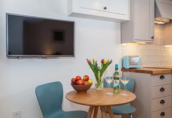 The dining area is a lovely space to enjoy a meal before heading out to explore St Ives.