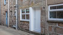 Pet friendly, you can bring your four-legged family member to experience the magic of St Ives with you.
