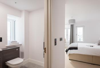 Another en suite to bedroom 4, means the whole family can get ready for an evening out after a day's adventures.