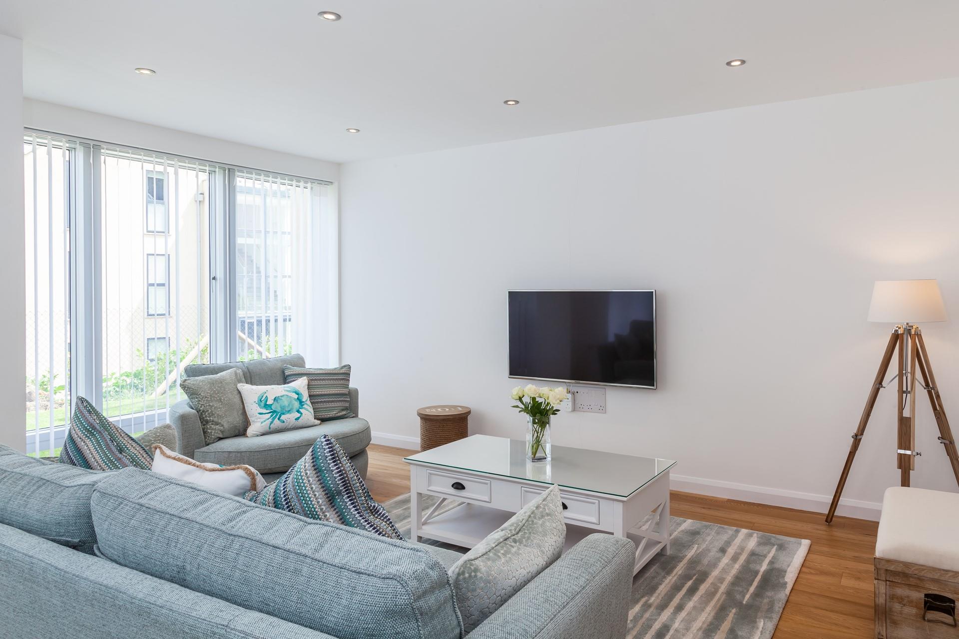 The parking space means you can head out to explore any corner of Cornwall.