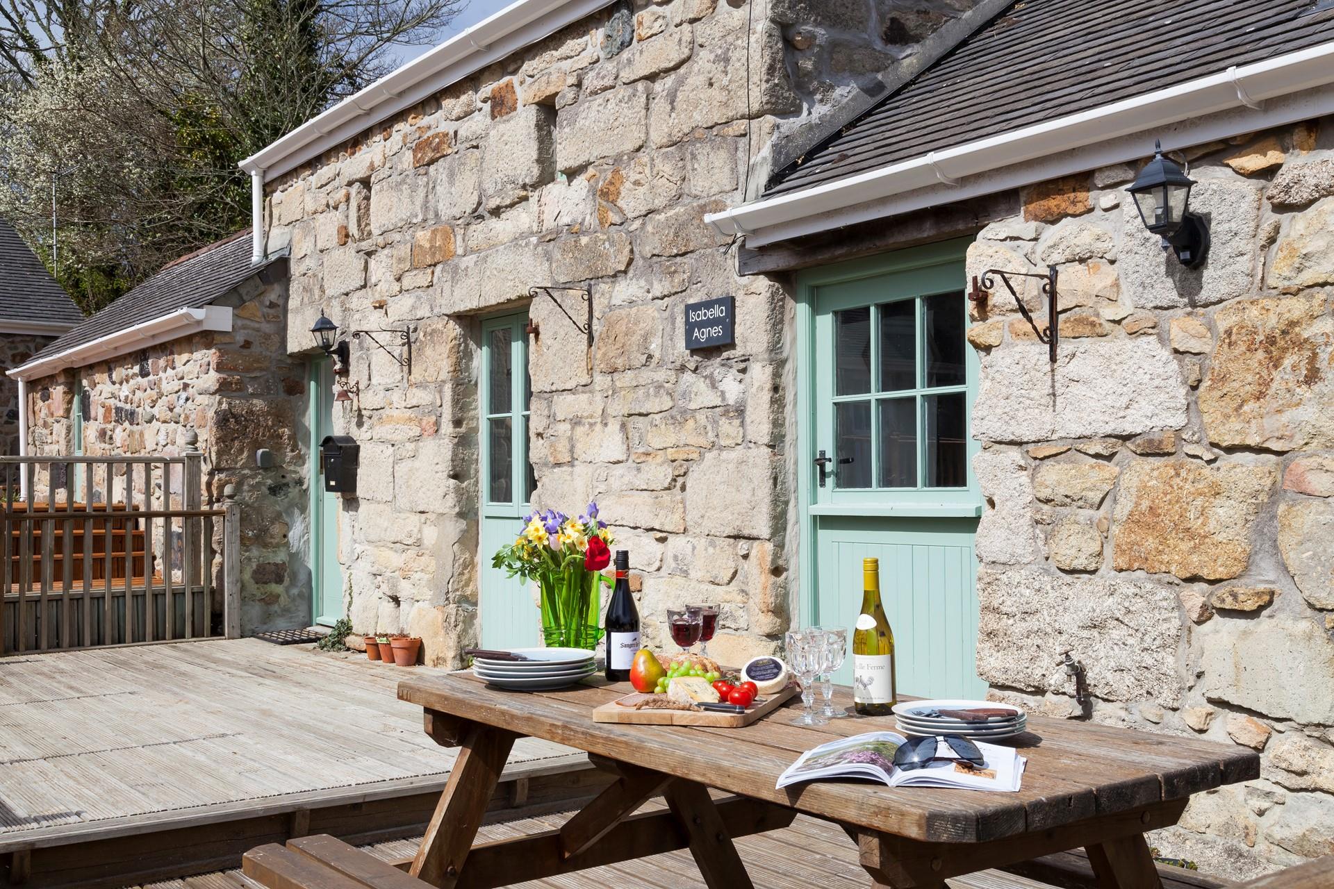 Enjoy time in the sunshine sipping cold drinks.