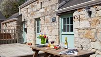 Enjoy time in the sunshine sipping cold drinks.