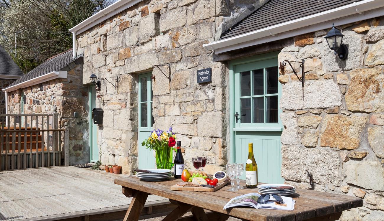 Enjoy time in the sunshine sipping cold drinks.