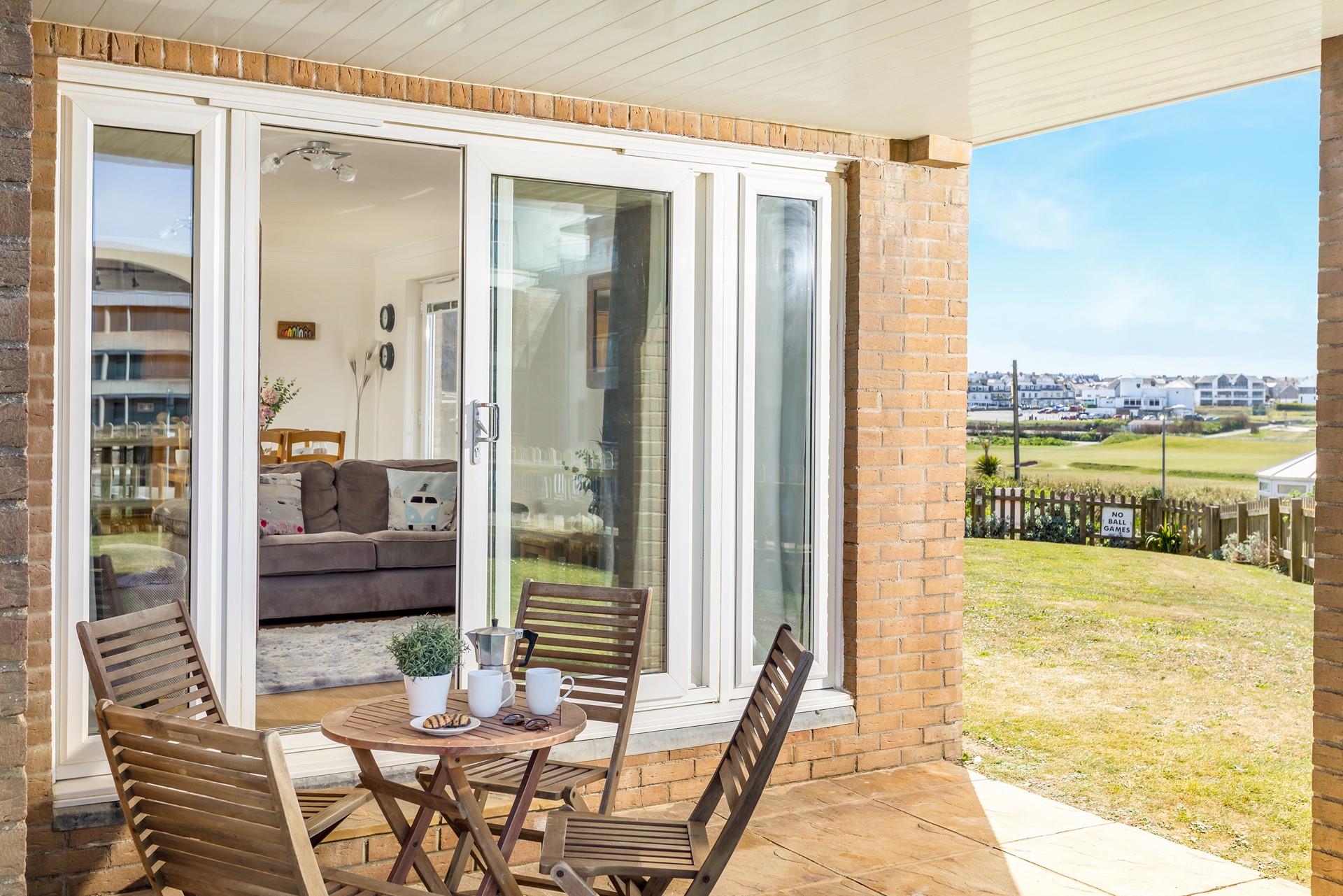 Read a book as you laze on the grass in the afternoon sun then enjoy dinner al fresco on the patio.