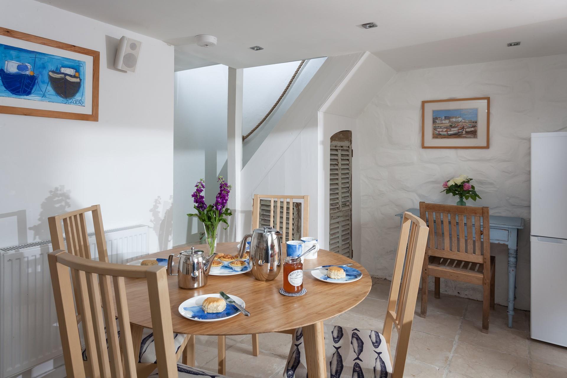 Don't feel like cooking? Head out to explore all St Ives has to offer, whether it be fine dining cuisine or cute and cosy cafes.