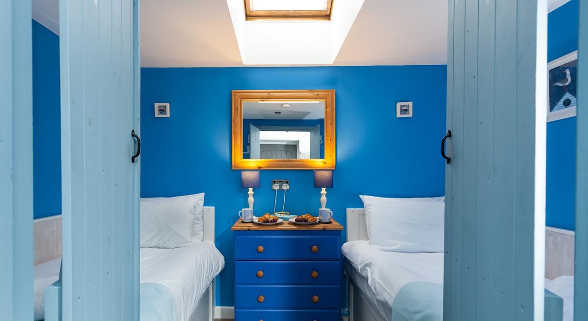 The kids will love exploring the rockpools on Perranuthnoe beach, see if you can catch some crabs!