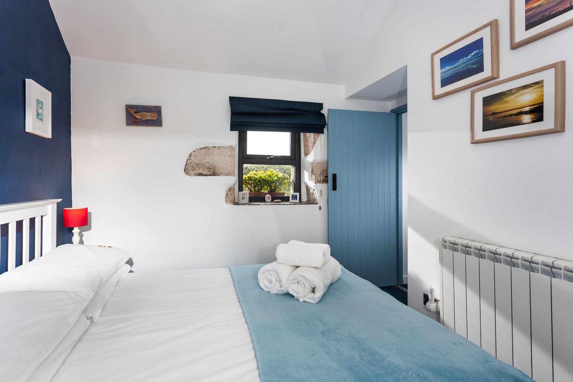 Wake up and treat yourself to breakfast in bed before heading out, head to Prussia Cove if you want to see a real hidden gem.