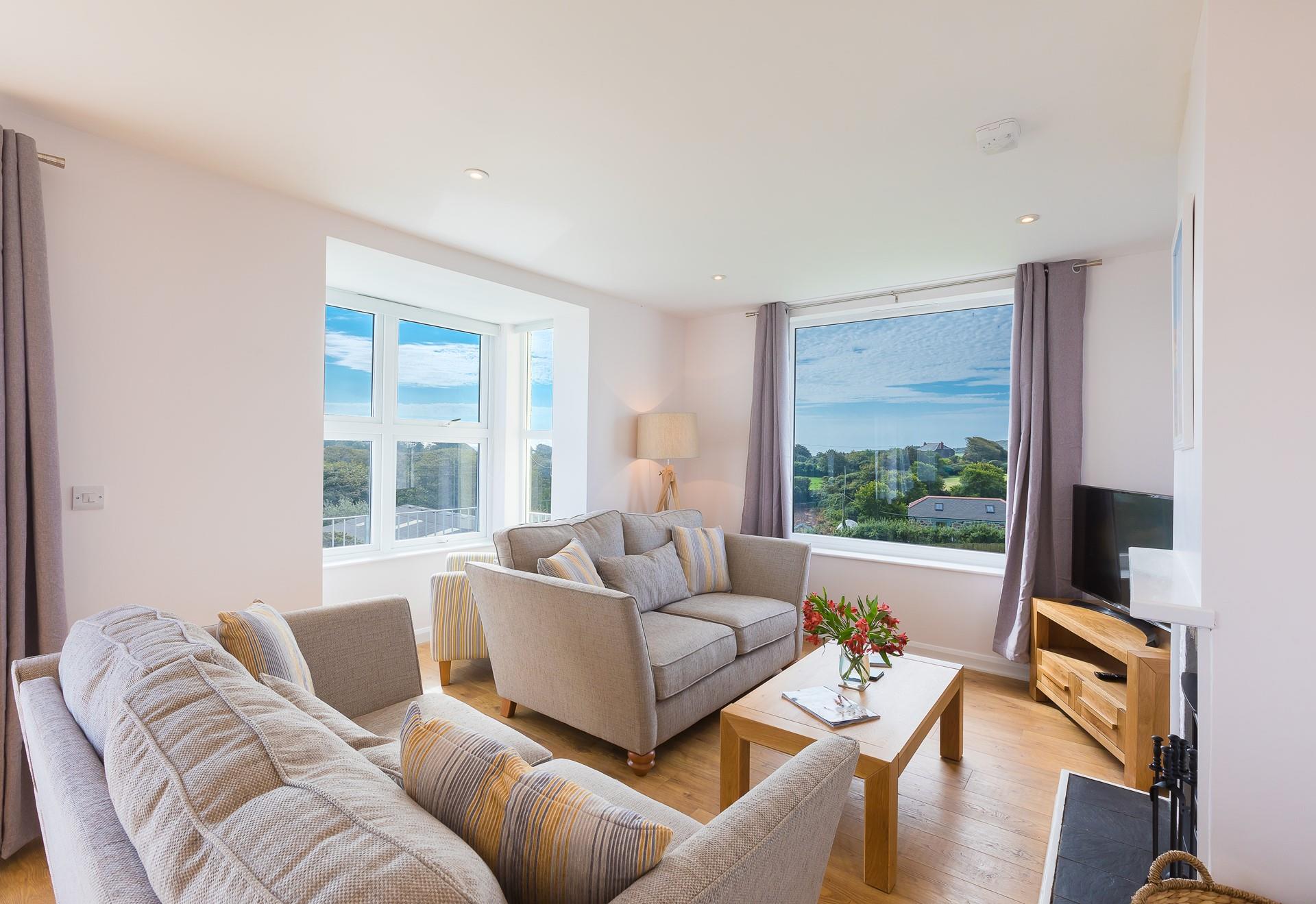 With perfect viewing opportunities through the large picture window and bay window, you won't need to use the TV during your stay!